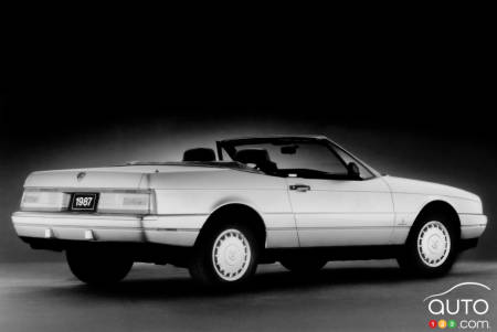 Cadillac Allante 1987, trois quarts arrière